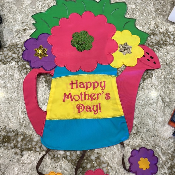 HUGE Lot of 15 Garden Flags All Seasons & Holidays - Picture 7 of 16